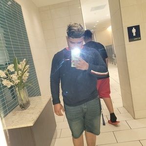 Meet your Posher, Javier